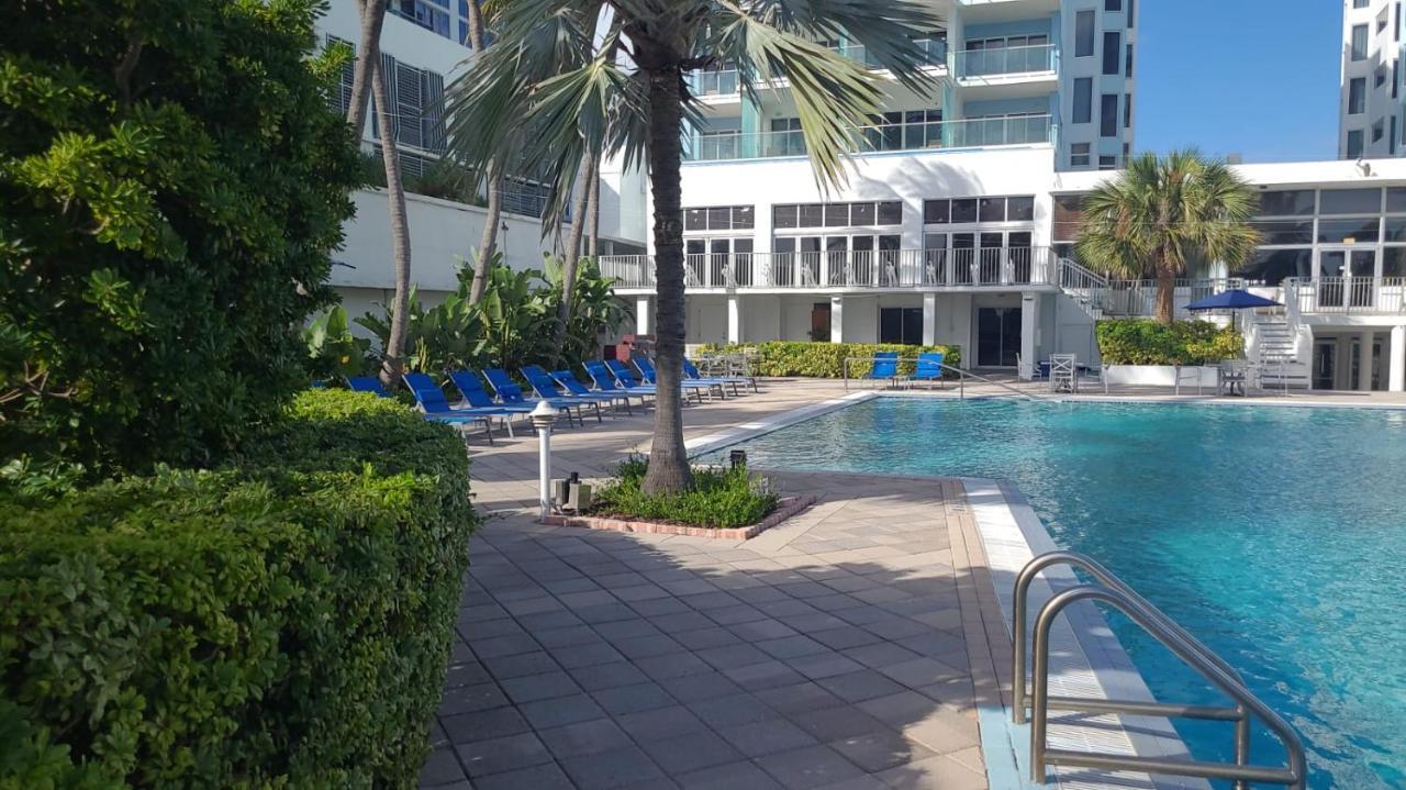 Sherry Frontenac Oceanfront Μαϊάμι Μπιτς Εξωτερικό φωτογραφία